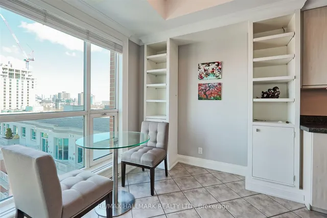 Additional image 23 of 38 Avenue Rd Unit 1201