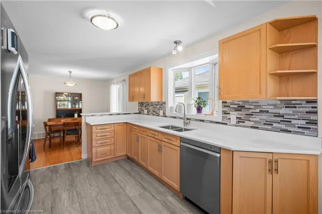 Additional image 10 of 193 Glenariff Dr