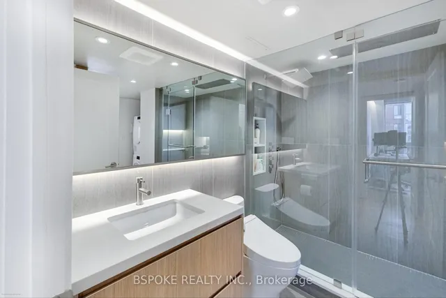 Additional image 21 of 800 King St Unit 804