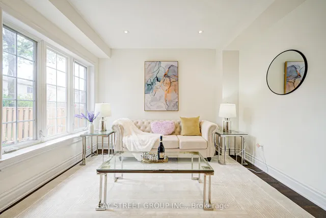 Additional image 7 of 102 Mossbrook Cres