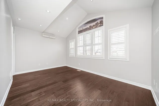 Additional image 21 of 102 Chalkfarm Cres