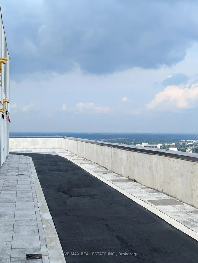 Additional image 24 of 55 Duke St Unit 2309