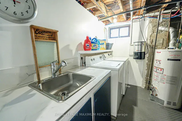 Additional image 35 of 2113 Keele St