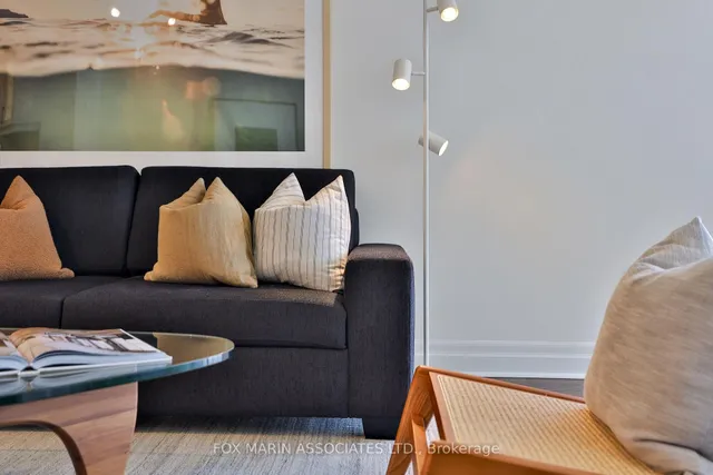 Additional image 22 of 701 King St Unit 1013