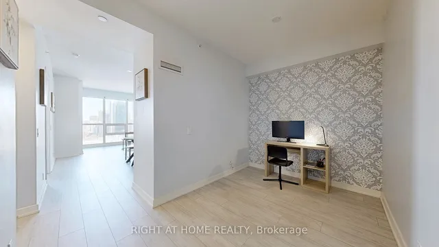 Additional image 18 of 2220 Lake Shore Blvd Unit 2005