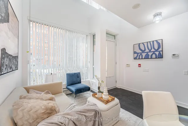 Additional image 8 of 1030 King St Unit 103