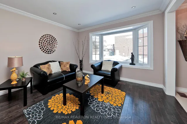 Additional image 6 of 12 Huntington Ave