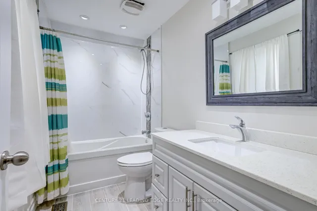 Additional image 10 of 424 Upper Wentworth St