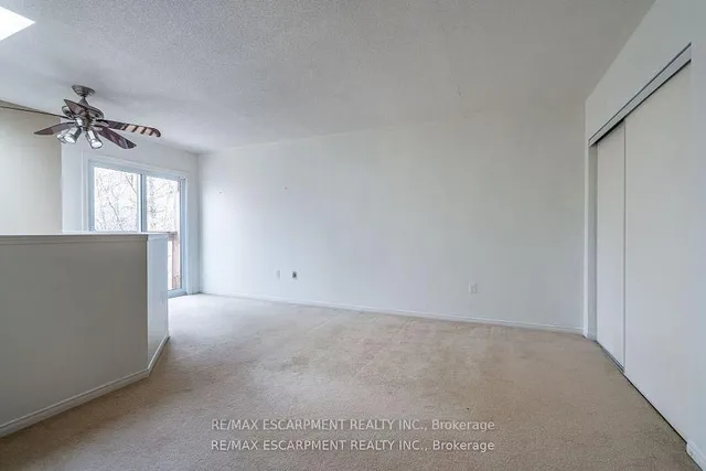 Additional image 18 of 2075 WALKERS Line Unit 246