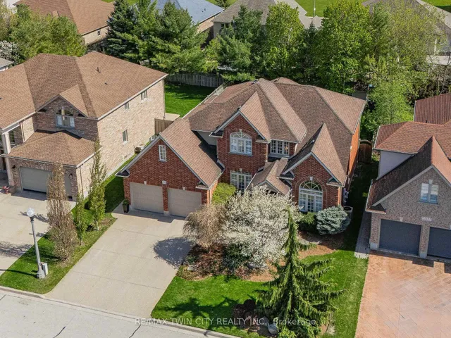 Additional image 3 of 533 Falconridge Cres