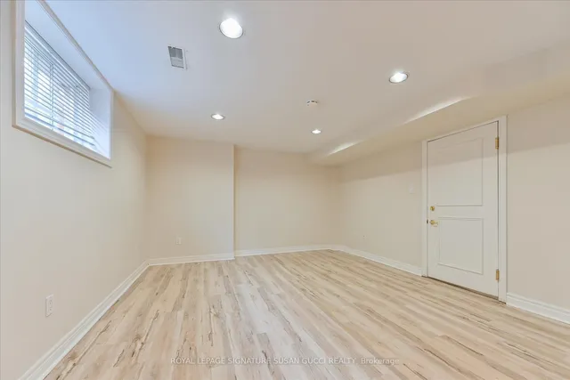 Additional image 40 of 454 Donlands Ave