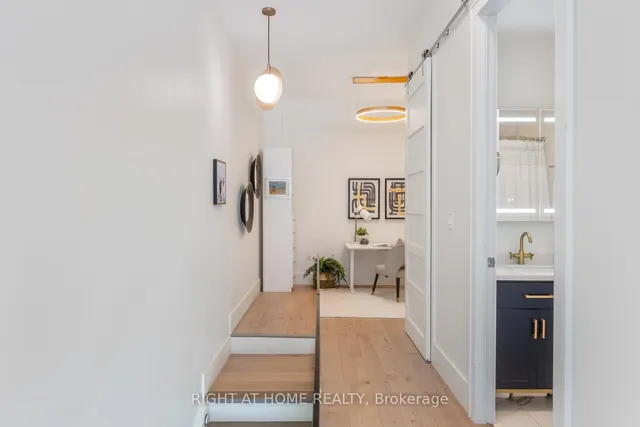 Additional image 22 of 39 Queens Quay Unit 129