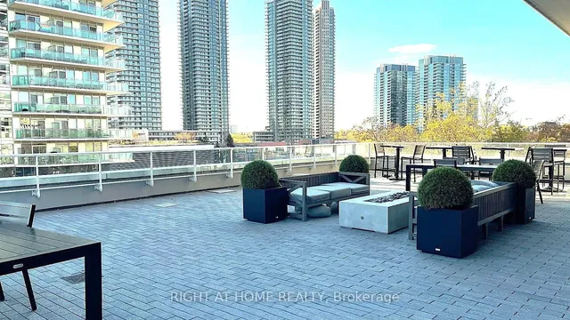 Additional image 26 of 70 Annie Craig Dr Unit 5002