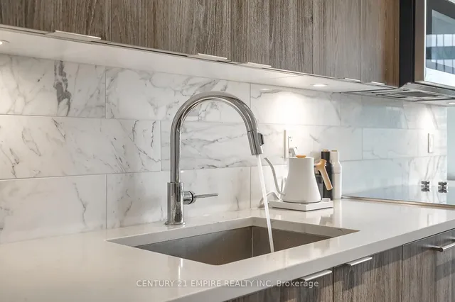 Additional image 16 of 38 Iannuzzi St Unit 1805