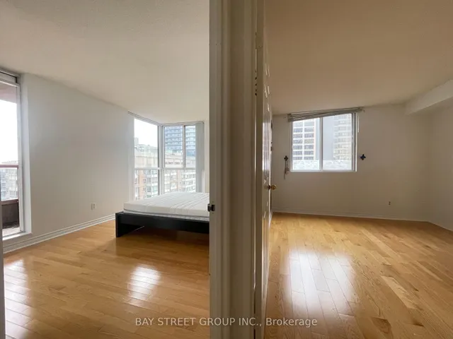 Additional image 9 of 736 Bay St Unit 1910