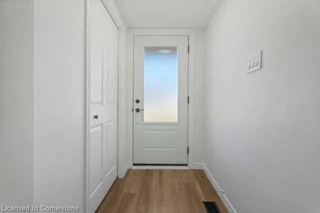 Additional image 5 of 879 Upper Sherman Ave