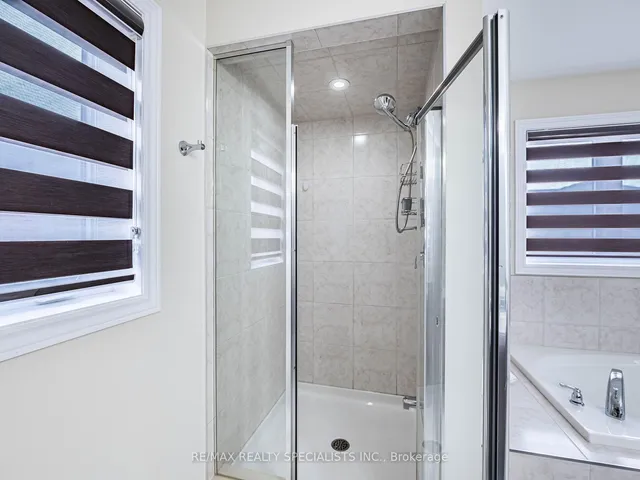 Additional image 21 of 23 Henry Moody Dr