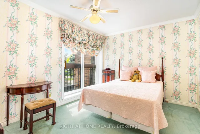 Additional image 12 of 74 Upper Canada Dr Unit 1