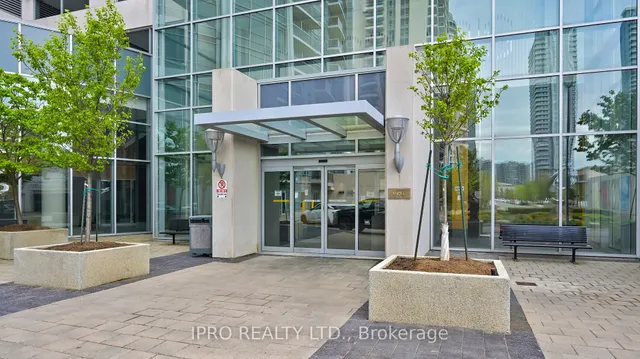 Additional image 5 of 125 Village Green Sq Unit 1606