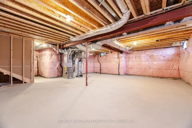 Additional image 45 of 15 Duxbury Rd