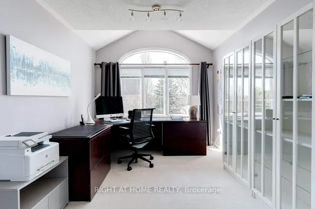 Additional image 38 of 2109 Berwick Dr