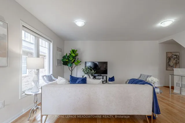 Additional image 19 of 217 Woodley Cres