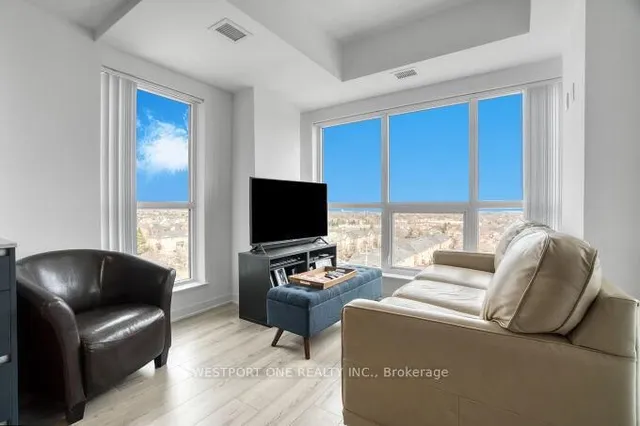 Additional image 8 of 405 Dundas St Unit 722