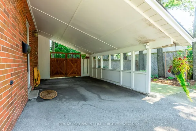 Additional image 9 of 129 ONEIDA Blvd