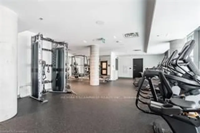 Additional image 29 of 15 Wellington St Unit 1102