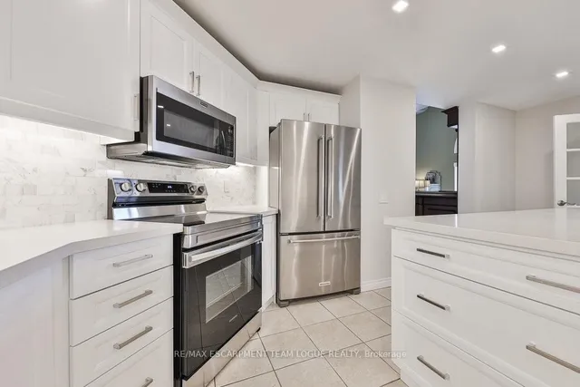 Additional image 17 of 2085 Amherst Heights Dr Unit PH705