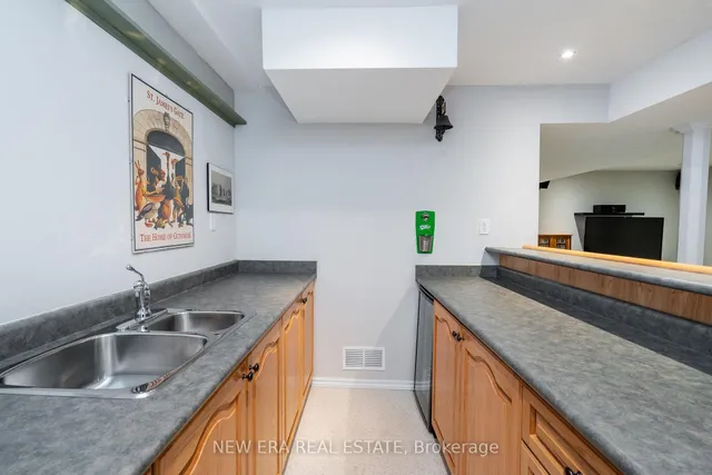 Additional image 36 of 275 Cresthaven Rd