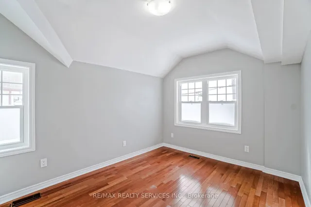 Additional image 42 of 6 Trueman St