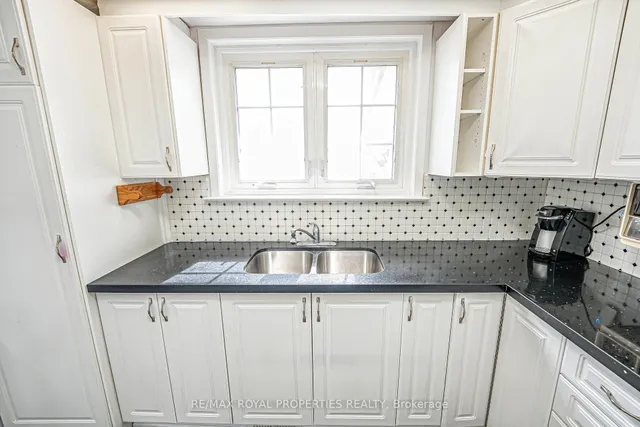 Additional image 13 of 14 Shoreview Dr