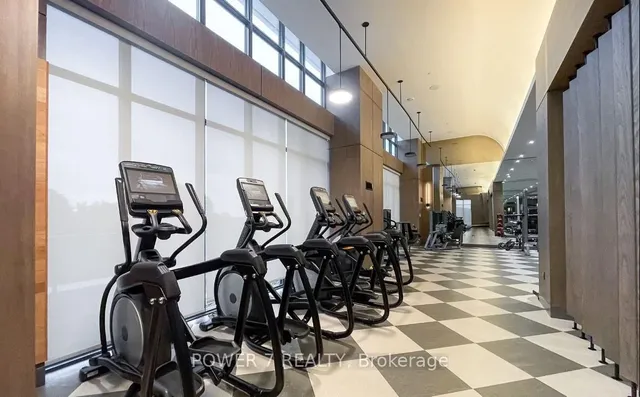 Additional image 13 of 30 Inn On The Park Dr Unit 1808