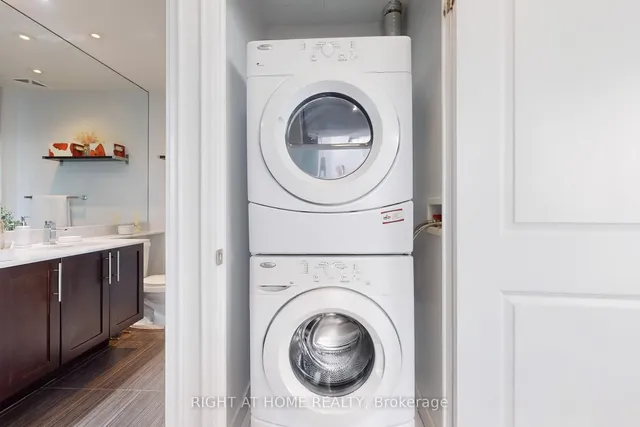 Additional image 22 of 125 Western Battery Rd Unit 2415