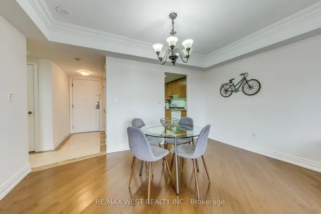 Additional image 8 of 2088 Lawrence Ave Unit 710