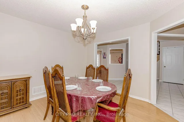 Additional image 14 of 382 Harrowsmith Dr