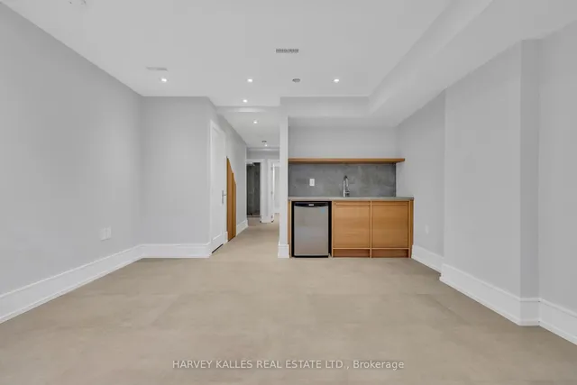 Additional image 36 of 444 Roxton Rd