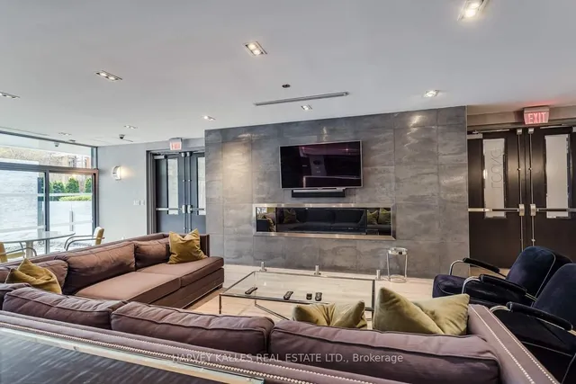 Additional image 23 of 399 Adelaide St Unit 713