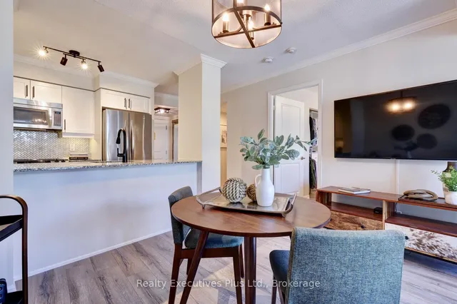 Additional image 10 of 35 Bastion St Unit 619