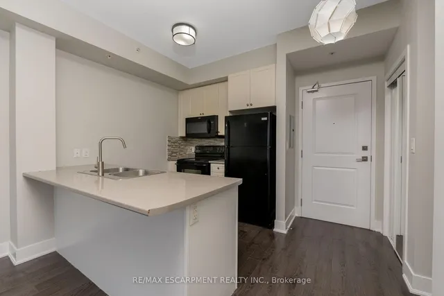 Additional image 8 of 5020 Corporate Dr Unit 301