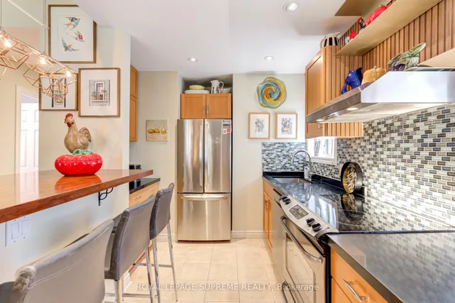 Additional image 11 of 901 St Clarens Ave