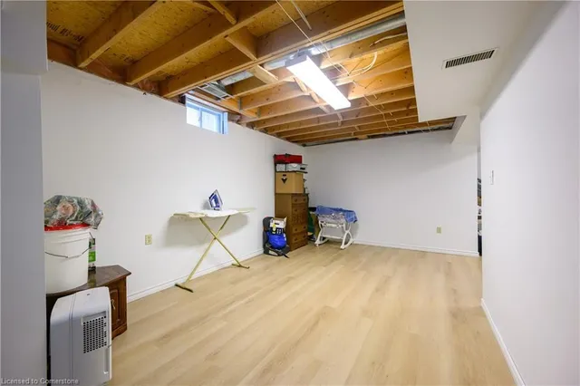 Additional image 23 of 21 Holyoake Dr