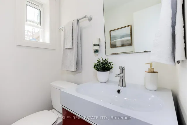 Additional image 42 of 265 Chaplin Cres