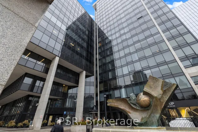 30 Wellington St Unit 1103