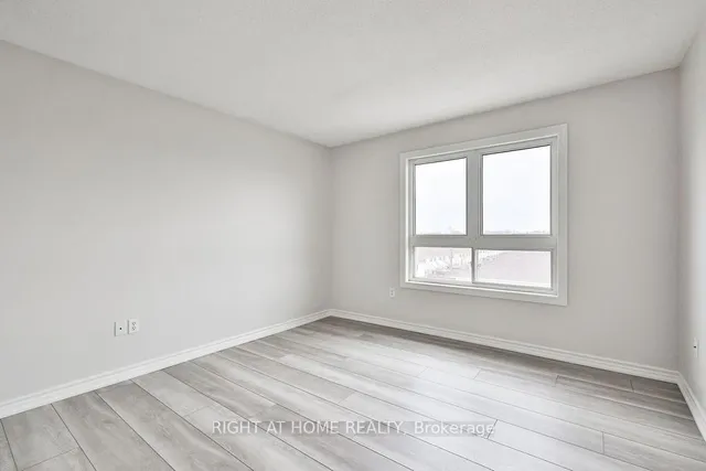 Additional image 30 of 4450 Fairview St Unit 402