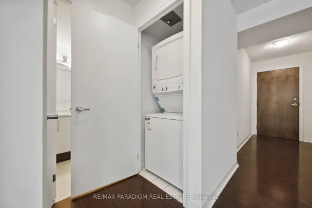 Additional image 5 of 16 Yonge St Unit 1713