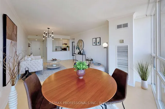 Additional image 11 of 50 Eglinton Ave Unit 1604