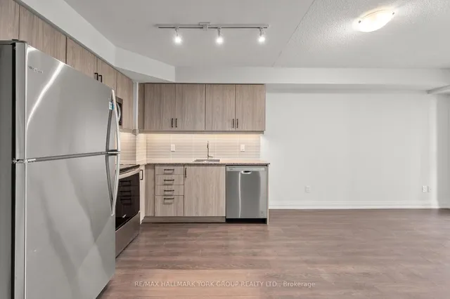 Additional image 4 of 20 Meadowglen Pl Unit 903