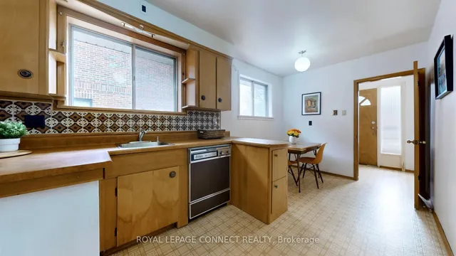 Additional image 13 of 26 Bromton Dr